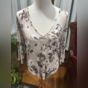 BKE Boutique Tie Front 3/4 Sleeve Blouse